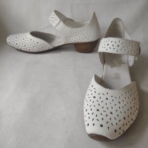 Rieker Anti Stress Mirjam White Perforated Leather Heels Size 39/US 8 EUC
